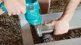 Монтаж палубной доски из лиственницы,по металлическому каркасу,на скрытый крепеж 