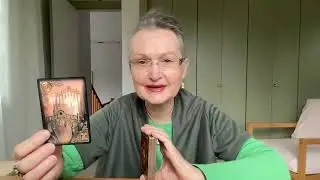 Вы, глазами вашего врага. Как он/она Вас видит? Что происходит у вас за спиной? 