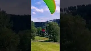 Fly@Home SkymanCC2 #gleitschirm #paragliding #parapente #paraglidinglove #hikeandfly #fun #touchdown