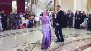 Нюша танцует лезгинку