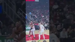 Trae Young for 3‼️🏀🏀🏀 