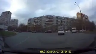 В Тольятти по кольцу автомобиль проехал на задней скорости