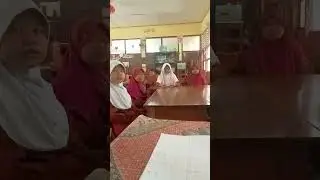 Kerja kelompok viral