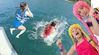 Jugando en un Barco
