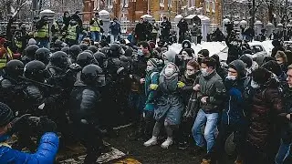 ⚡ RALLY in Moscow, storming of the Matrosskaya Tishina pretrial detention center, where Alexei Na...