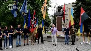 Ходою та вічем у Франківську відзначили народження Євгена Коновальця