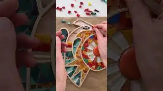 Процес створення мозаїки ЖІНКА-ПТАХ