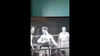 Танцующий боксёр, перед ним ни кто не устоит, вот это тактика, такого вы ещё не видели :) Кто это?
