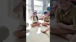 Permain Tahun baru tebak Duit