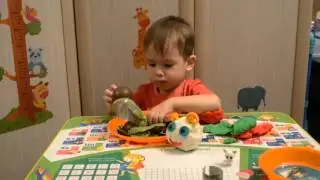 Яйца Чупа-чупс «Юху и его друзья» в гусенице из пластилина Play Doh