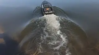 Рыболовный кораблик