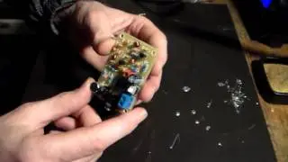 Hakology VBLOG (D45) - Making a FM transmitter from a kit.