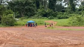 Índios bloqueiam a Transamazônica entre Uruará e Medicilândia