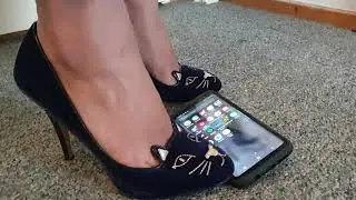 Chartlotte Olympia cat shoes trample Samsung S9 