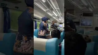 Japanese people try cuanki on the KAI train