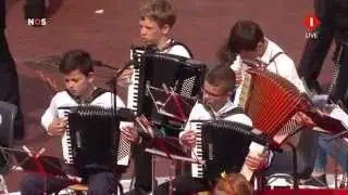 MDA o.l.v. Robert Baas: Koningsdag 2014, Tango del Rey