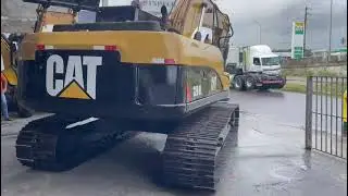 Escavadeira pc 320 CAT