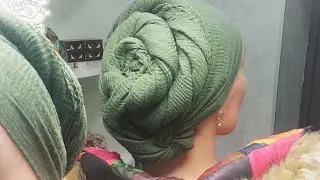 Scarfstyle #320 Вив'яз "Равлик" 🐌 з бавовняного палантину (тут: на короткому волоссі)