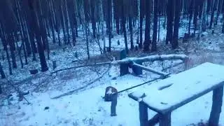 избушка старого соболятника.Ведмедь вынес окна.Как ночевать будем?
