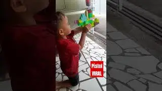 RAYYEN MENIRUKAN POLISI LAGI MENEMBAK DENGAN PISTOL MAINAN LEGO VIRAL. #shorts
