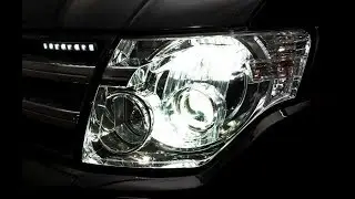 Замена лампочки ксенон паджеро 4 Replacement of xenon Pajero 4 light bulb