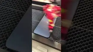Лазерная гравировка iPhone #shorts