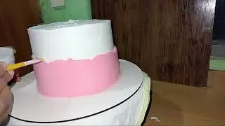decoração de bolo simples🎂