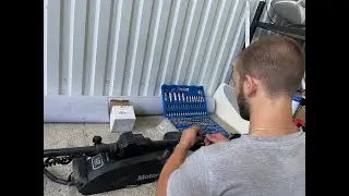 MOTORGUIDE Xi3 Maintenance - Checking Brushes for Wear and Replacing Seals