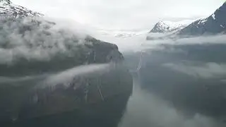 Mit MSC im Geiranger Fjord, Sight Seeing by D.H. Coach Driver