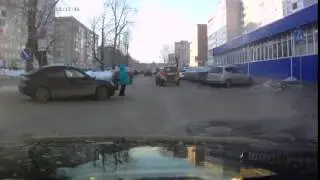 ДТП на ул  Увинская  сбили пешехода 04 03 2015 Ижевск