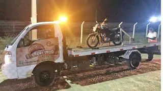 MINHA MOTO QUEBROU CHAMEI O GUINCHO
