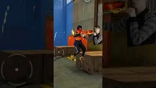 it's so big 🤣 free fire new bundle op gameplay
