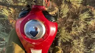 Трактор т 40 ам и мтз 80 вытаскивает застрявший камаз
