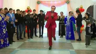 Красивый цыганский танец жениха