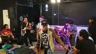 Run Rabbit Live at the 6th year Anniversary if Pitch Overhaul - Full Video.
