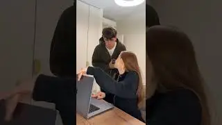 Каждый раз когда прошу девушку помочь😁