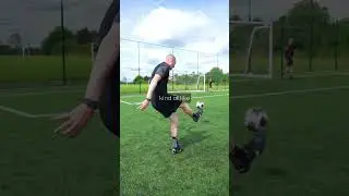 Add more POWER to your shots 💥 #football #soccercoachingdrills #soccertraining #training121