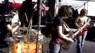 Sleater Kinney @ Vegoose 3) Jumpers