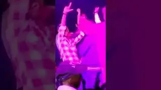 नाचने के पैसा मिलता है तब मेरा दोस्त..🕺🤣||#shorts #shortsfeed #youtubeshorts #funny #viral #trending