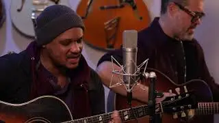 Roll Mega - These Days (Official Acoustic Video)