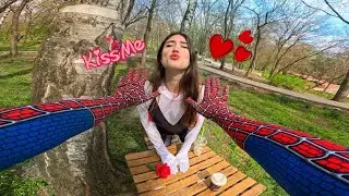 CRAZY GIRL WANTS TO KISS SPIDER-MAN 😍😘  @Celpan  (Parkour POV Love Best)