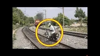 Real Ghost Caught On Camera In Railway Station - Real Ghost