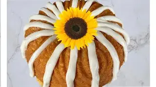 Nothing Bundt Cakes Copycat Vanilla Bundt Cake.