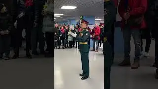 Расцветали яблони и груши Поплыли туманы над рекой Выходила на берег Катюша На высокий берег на кру…
