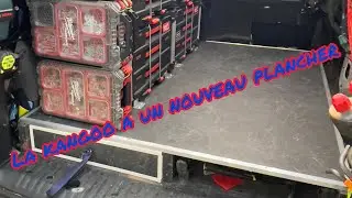 La kangoo a un nouveau plancher