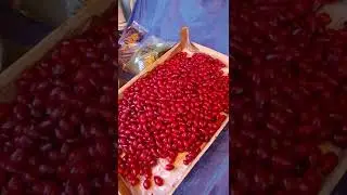 верхний рынок Дербента. завалено вкусняшками