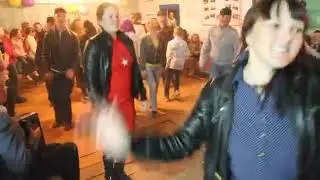 марийские сельские танцы в клубе