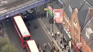 London Riots Hackney police and shops attacked Not Fun (08.08.2011)  BBC News