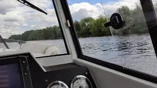 Волжанка 67 вставил окно в рубке