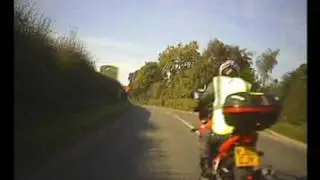 Rider lack confidence on the bends